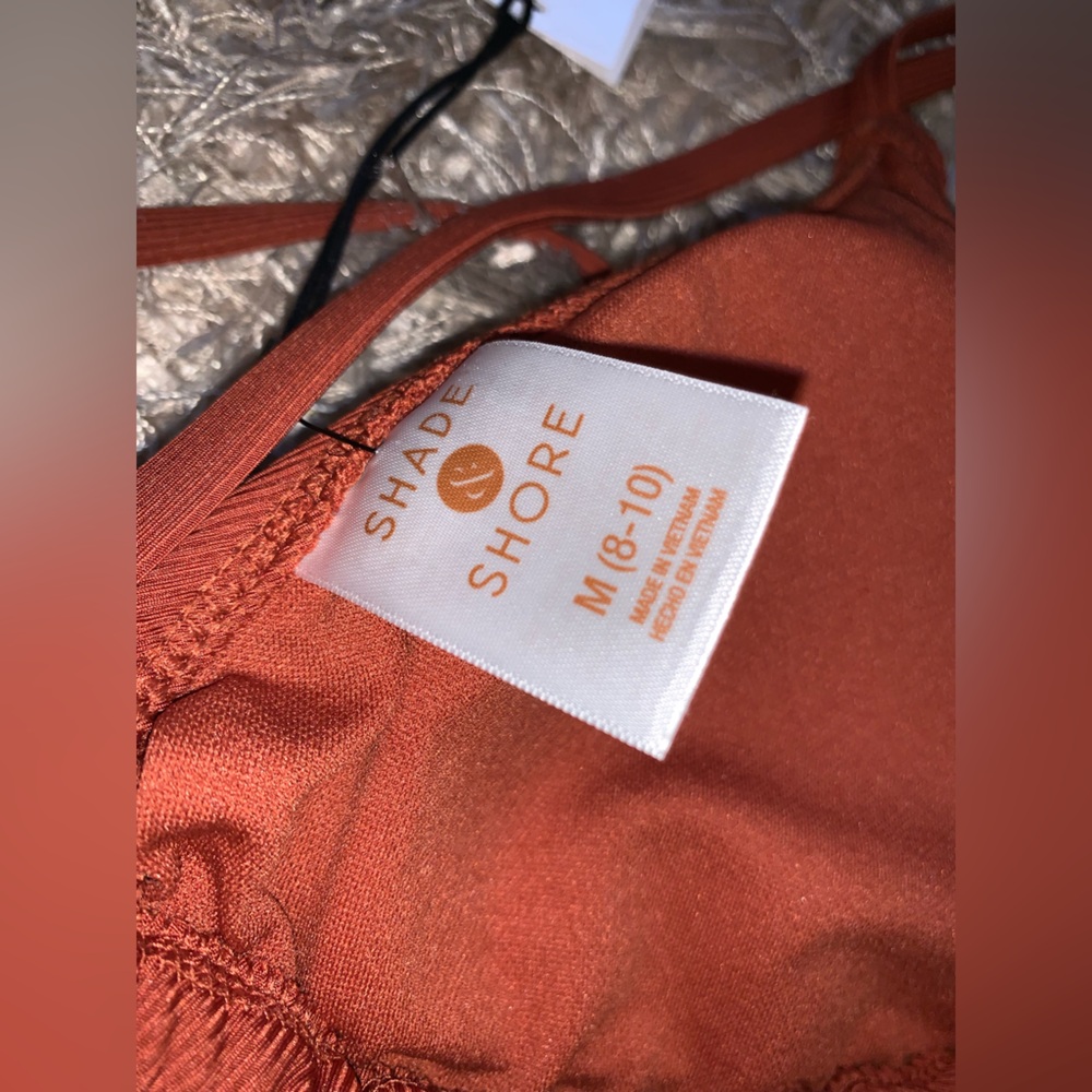 Shade & Shore Rust/Terracotta Bikini Top size Medium NWT Triangle top - Picture 3 of 3